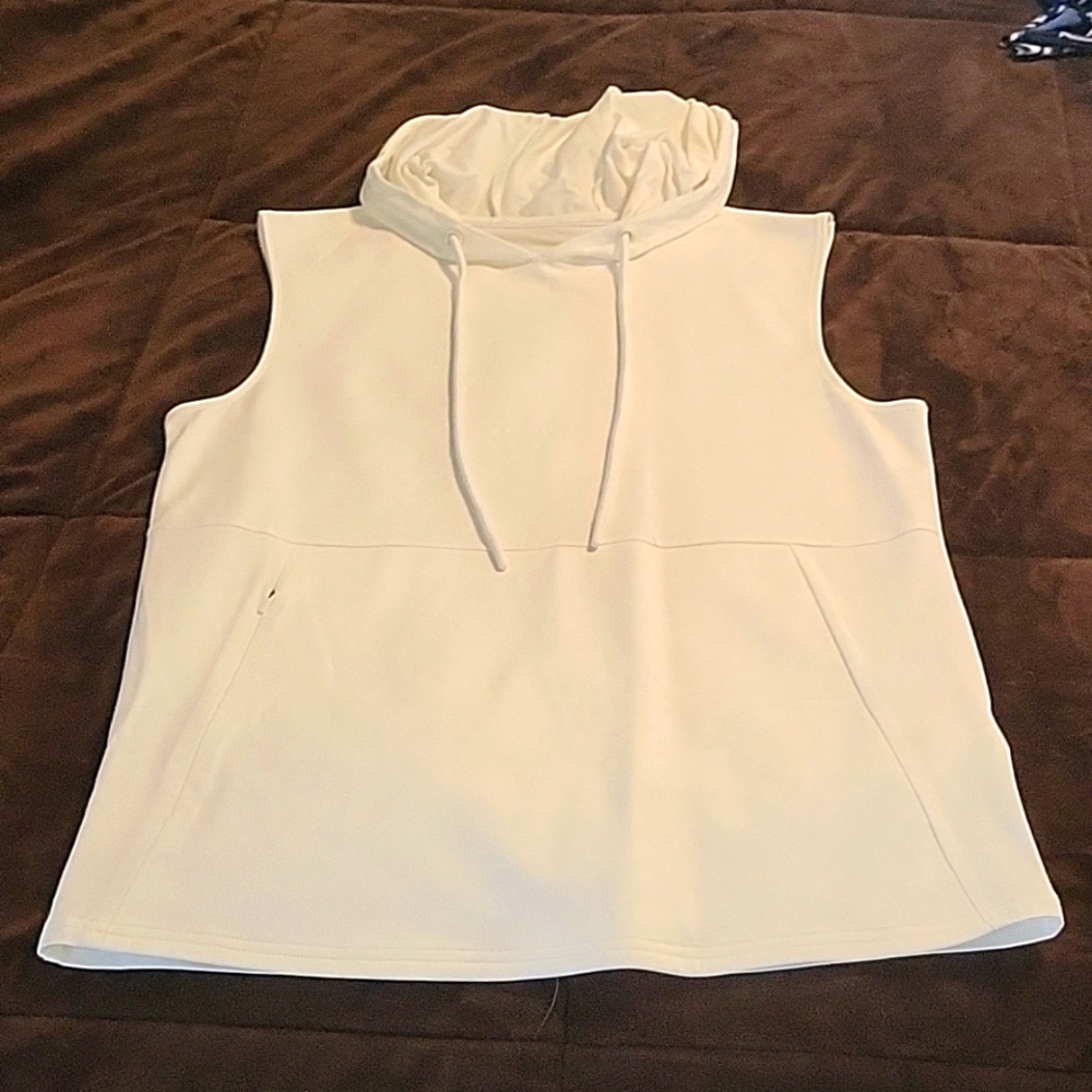 Zyia hooded sleeveless top